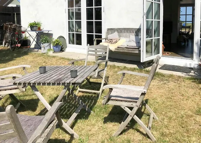 In Cold Hawaii With In Backyard * Torsted (Nordjylland)